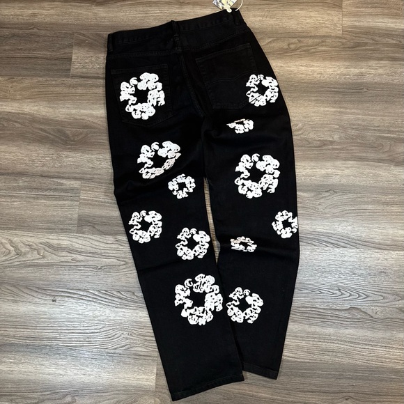 Rare Denim tears Levi's Men's Relaxed Jeans - Black and Gray unisex - Picture 10 of 16